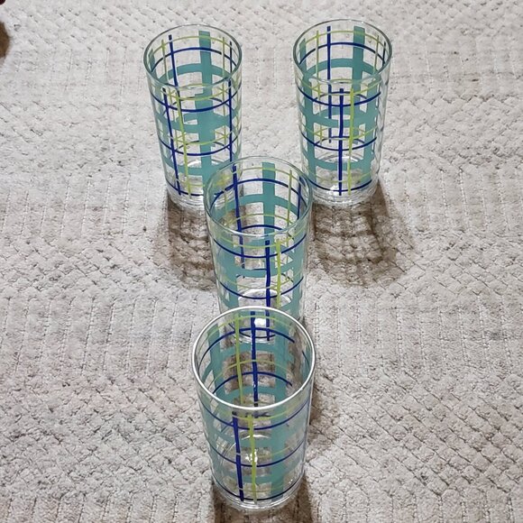Vintage Set of Four Precidio Blue and Green Plaid Acrylic  Glass Tumblers - Picture 5 of 5